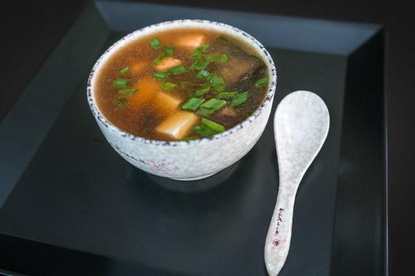 Miso Soup cu Creveti si Somon